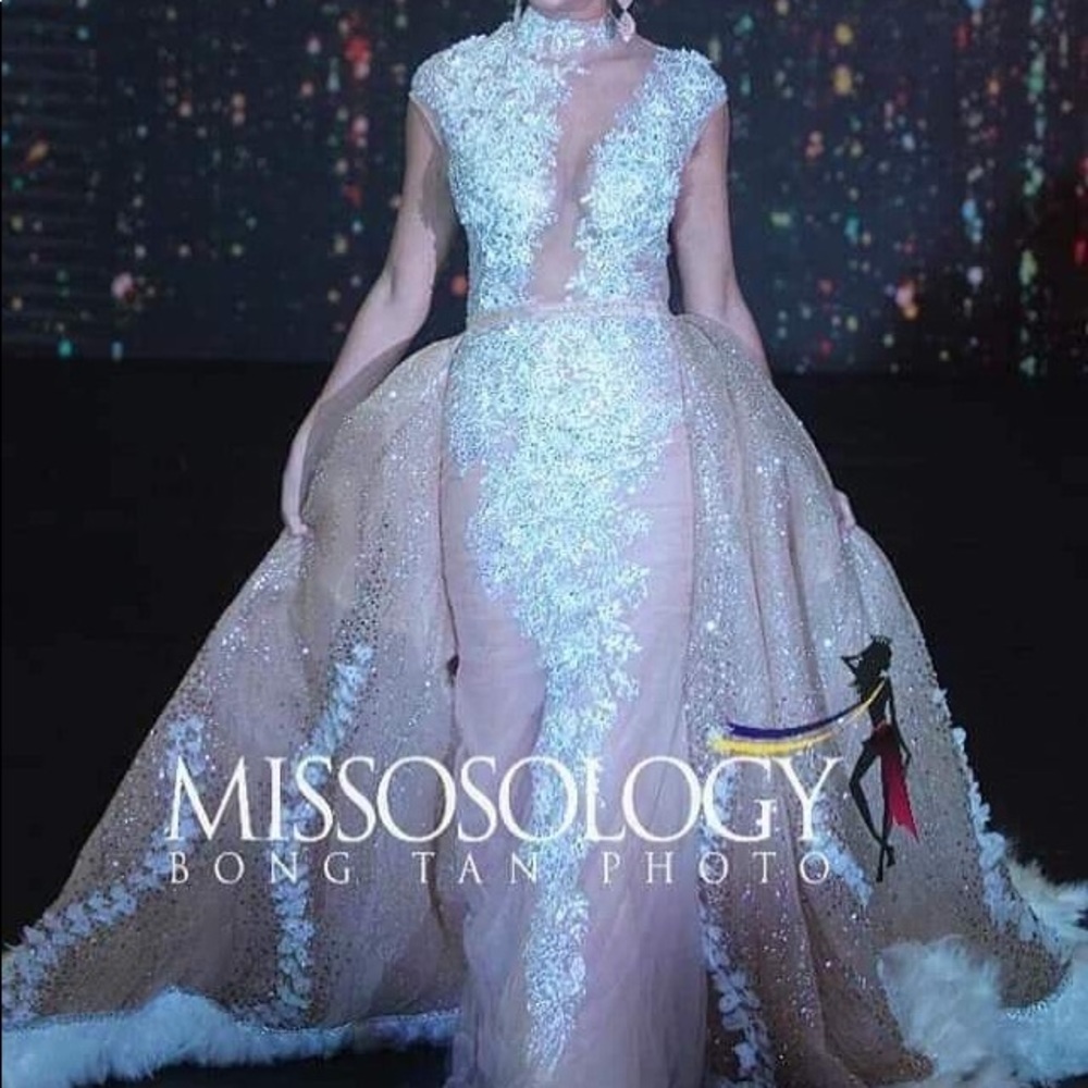 Overskirt ONLY